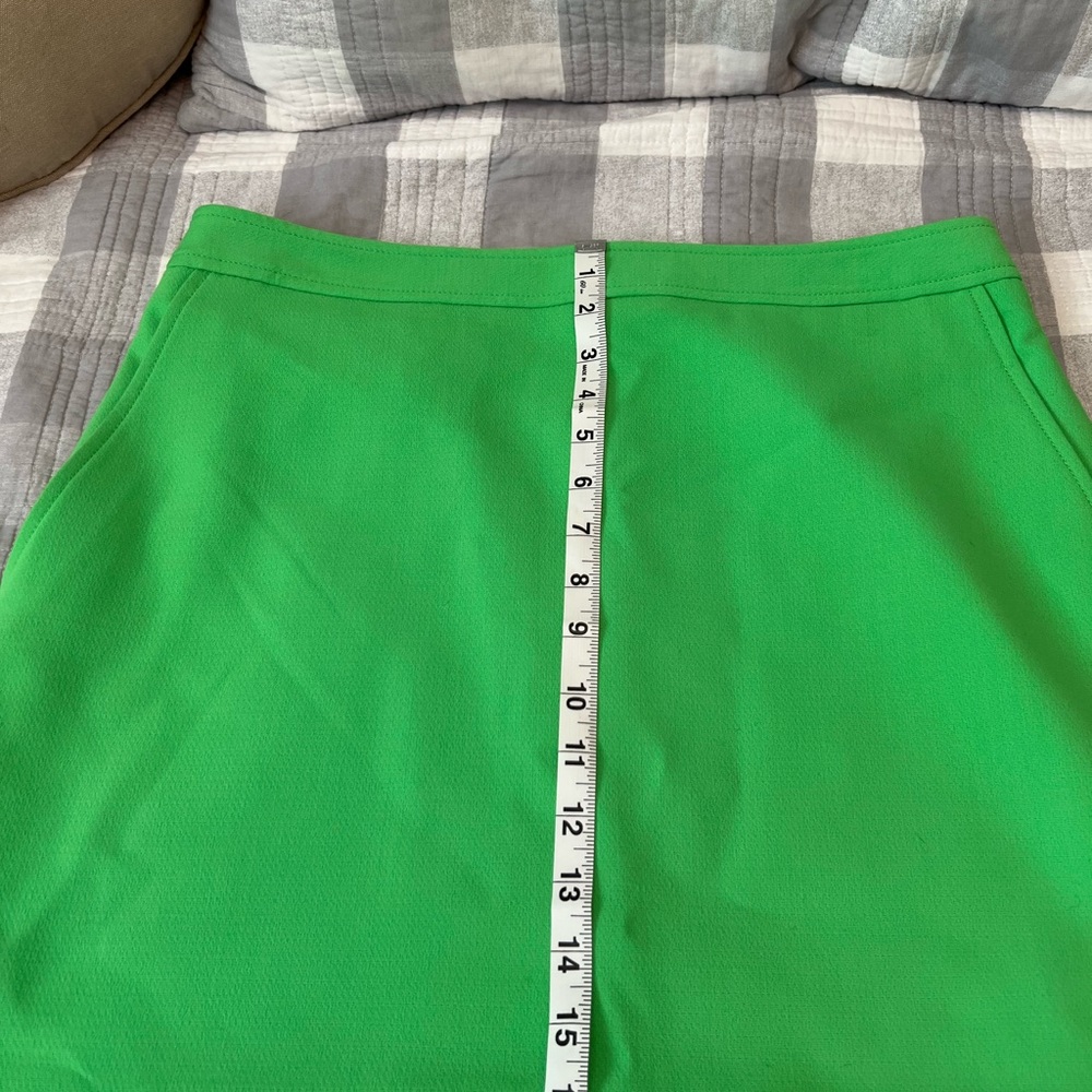 Banana Republic Mini Skirt - Picture 5 of 8